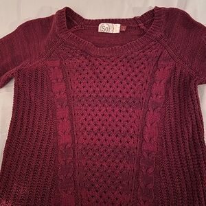 So Women’s Maroon Burgundy Sweater Small S